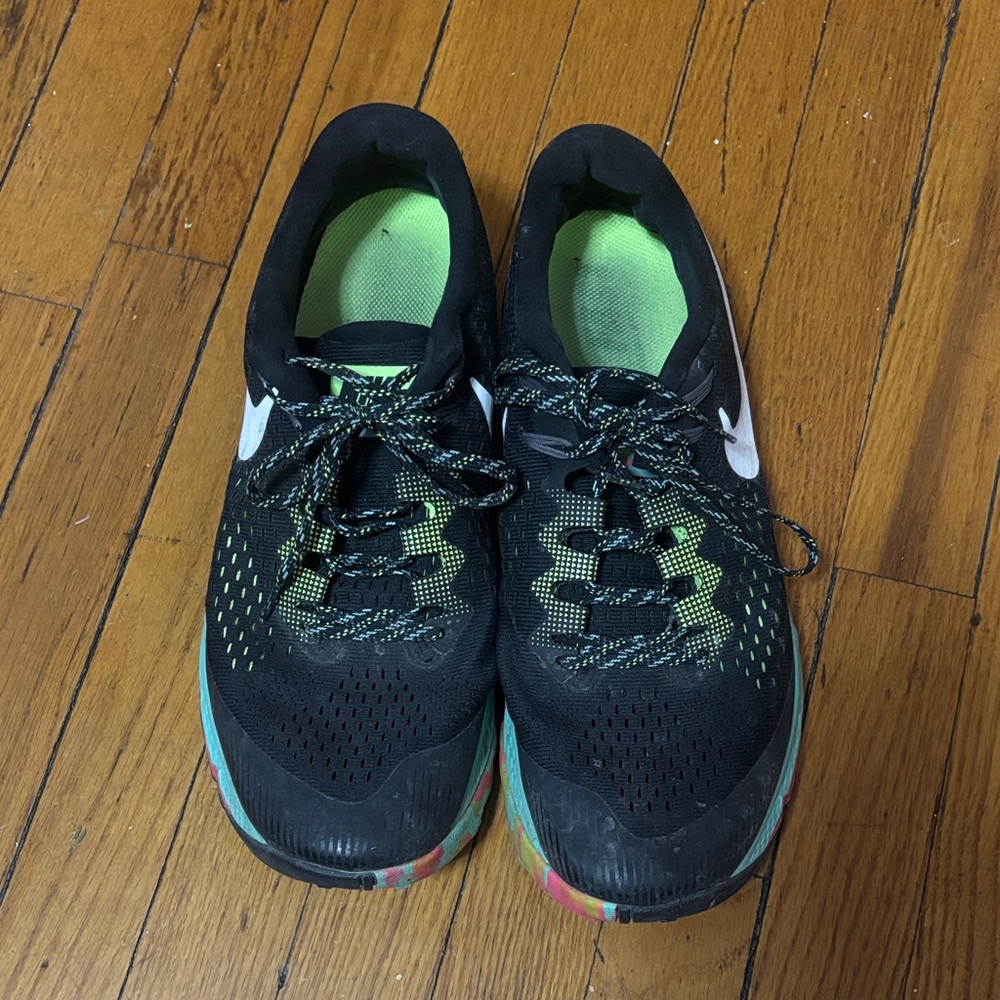 Nike Black Running Sneakers with Neon Green Interior and Multicolor Midsole